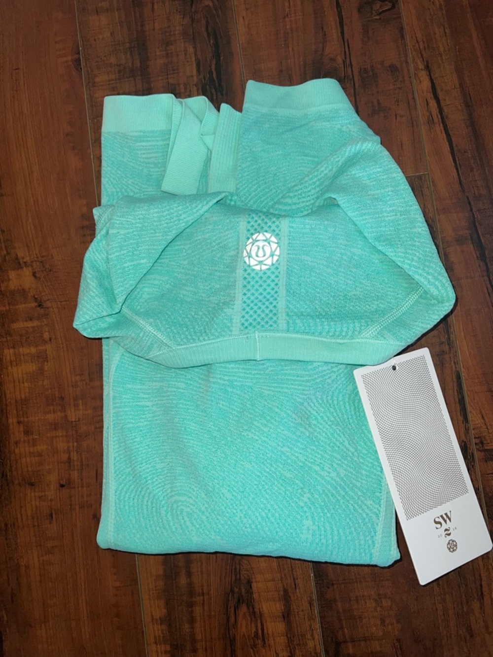 Lululemon x Seawheeze Swiftly Tech LS Crew